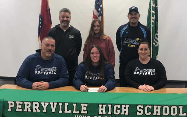 Perryville Softball’s Makayla Brown Signs with St. Louis CC Archers