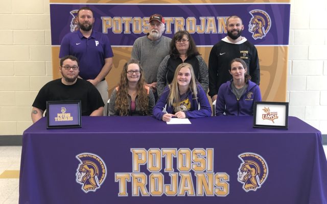 Potosi’s Kayley Heeter Signs to Run Cross Country and Track for University of Missouri-St. Louis