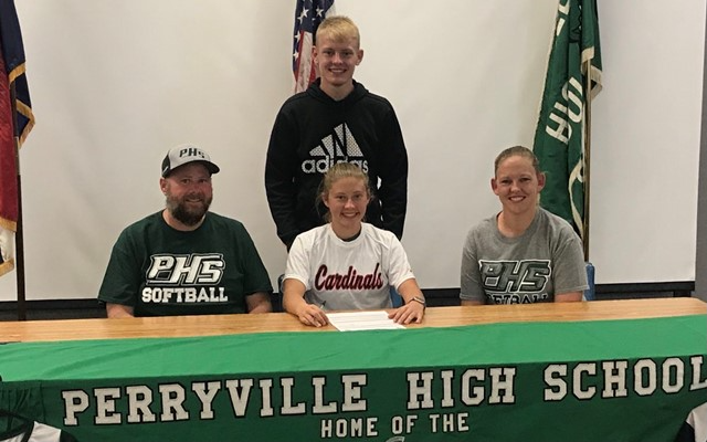 Perryville’s Stewart to Play Softball at MAC