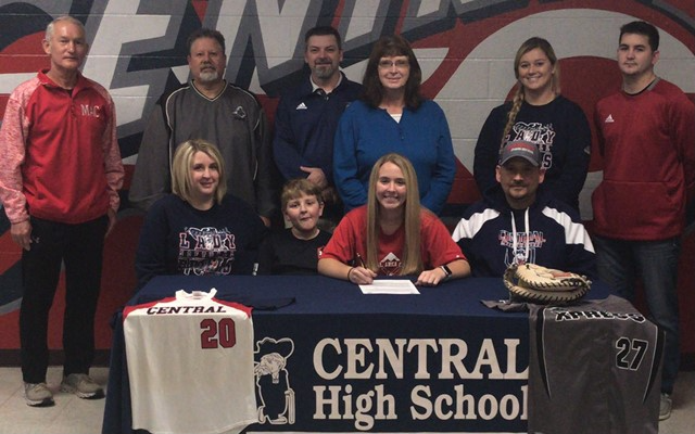 Central’s Coppedge Signs with MAC Softball