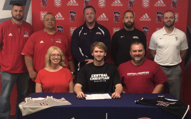 Central’s Laubinger Signs with Central Christian College Men’s Basketball