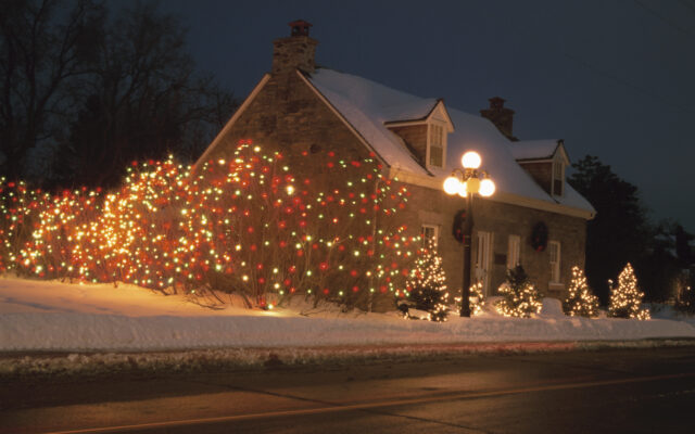 Viburnum Christmas Decorating Contest for Homes & Businesses