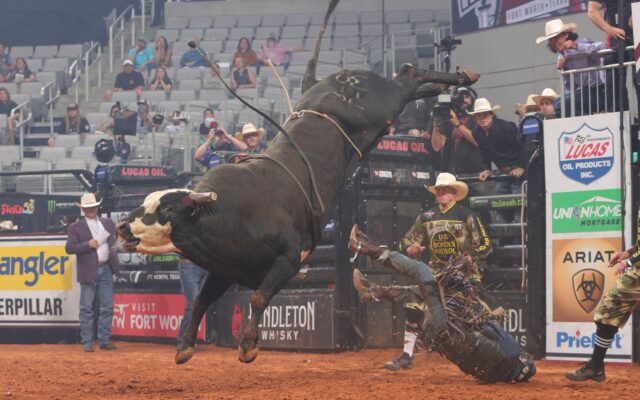 Tough Start in World Finals for Elite Bull Rider from Crawford County
