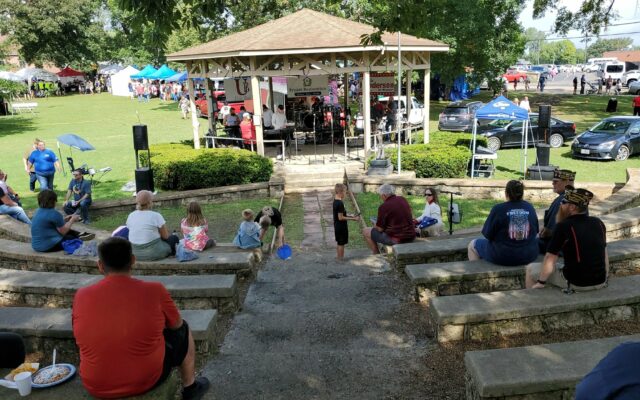 Rain Doesn’t Stop Desloge from a Successful Labor Day Picnic